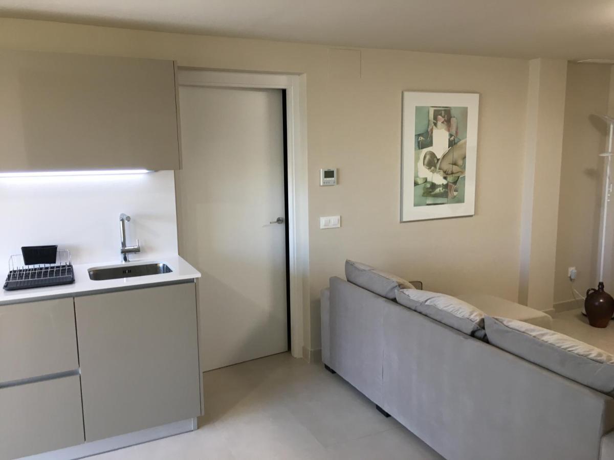 Very Beautiful Modern 2-Bed Apartment In 자베아 외부 사진