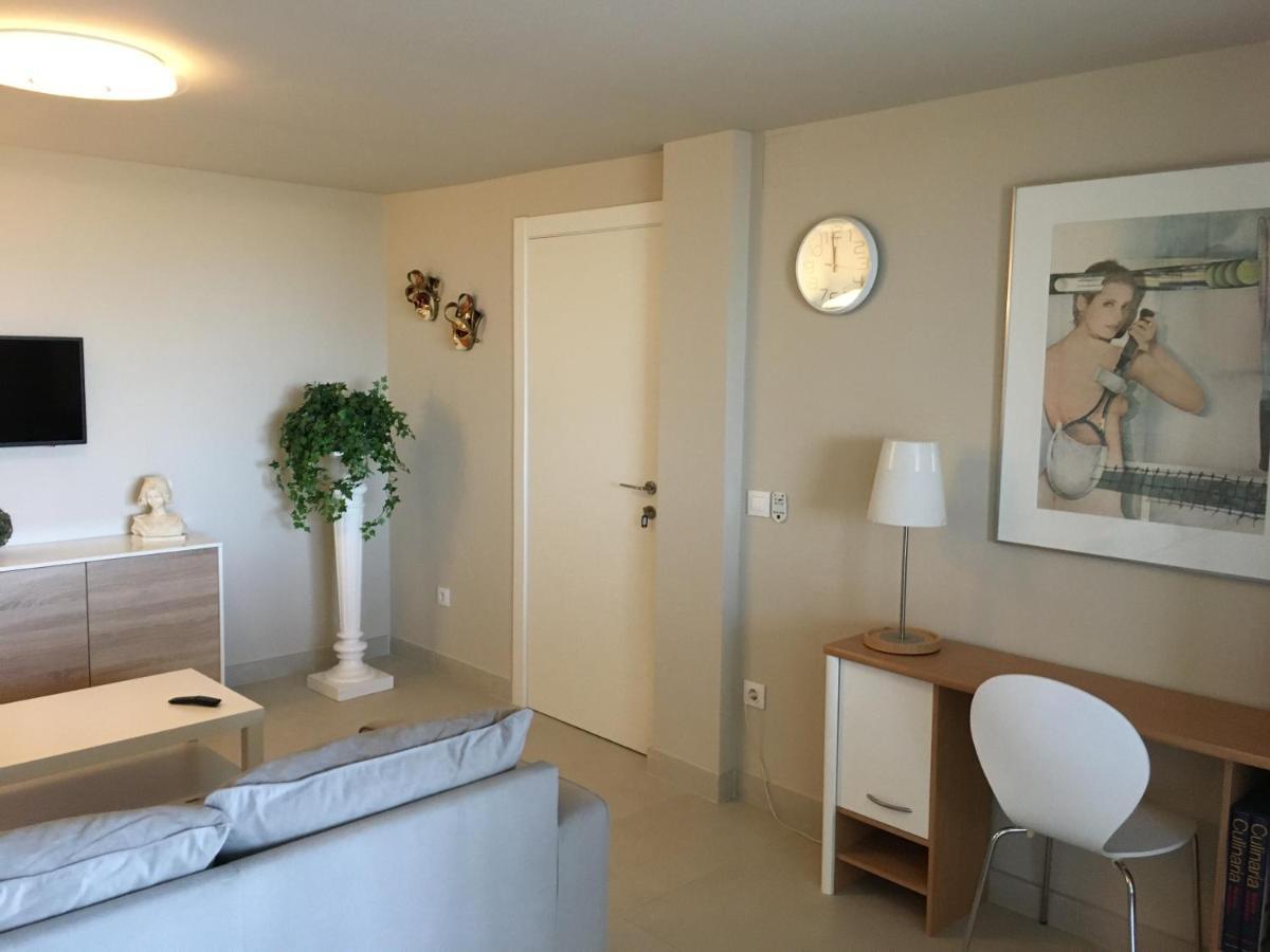 Very Beautiful Modern 2-Bed Apartment In 자베아 외부 사진